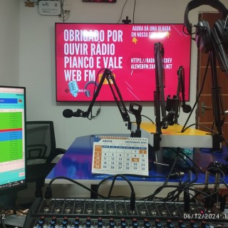 STUDIO DA RÁDIO PIANCÓ E VALE WEB FM
