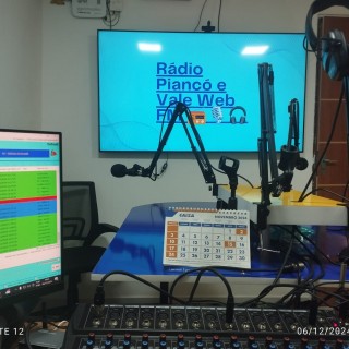 STUDIO DA RÁDIO PIANCÓ E VALE WEB FM